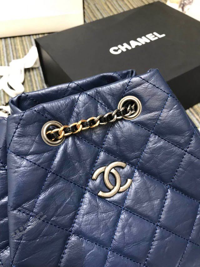 Chanel女包 A94485 香奈兒秋冬新款 GABRIELLE棱格復古小牛皮革雙肩背包  djc3835